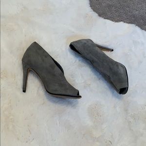 Halogen heels size 6.5